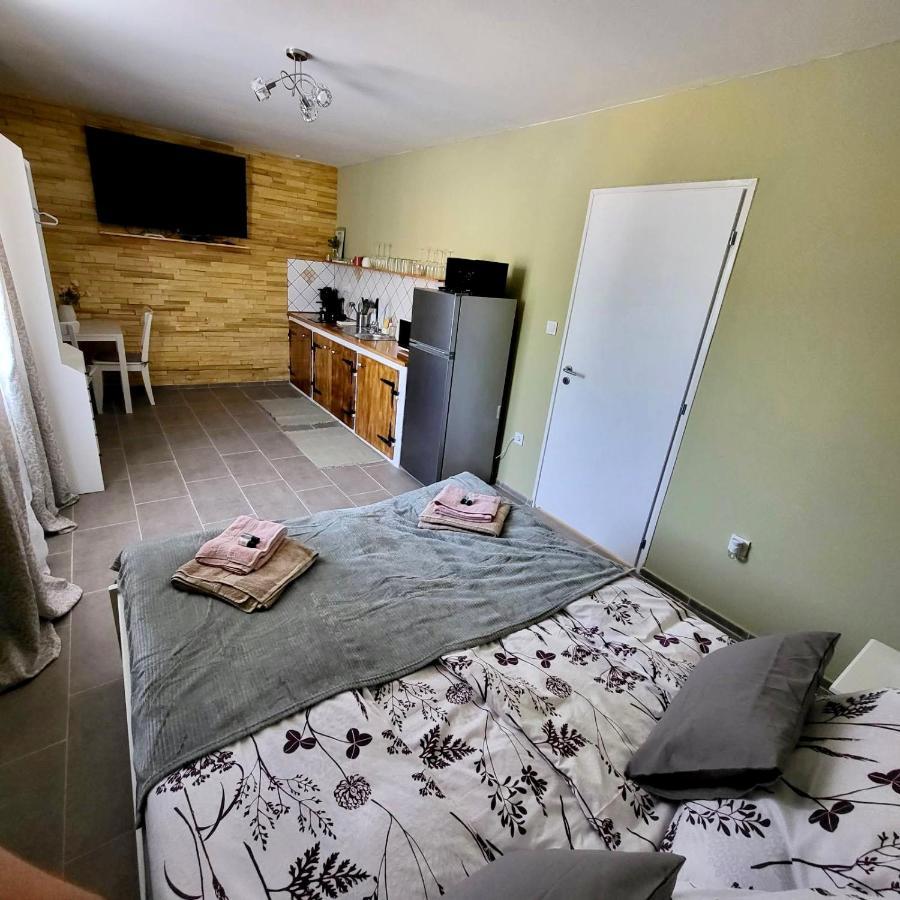 White Luxury Cottage- Matrai Vadaszhaz 4 Matraterenye Eksteriør billede